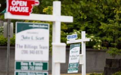 Mortgage Rates Slip to Near Lows for the Year